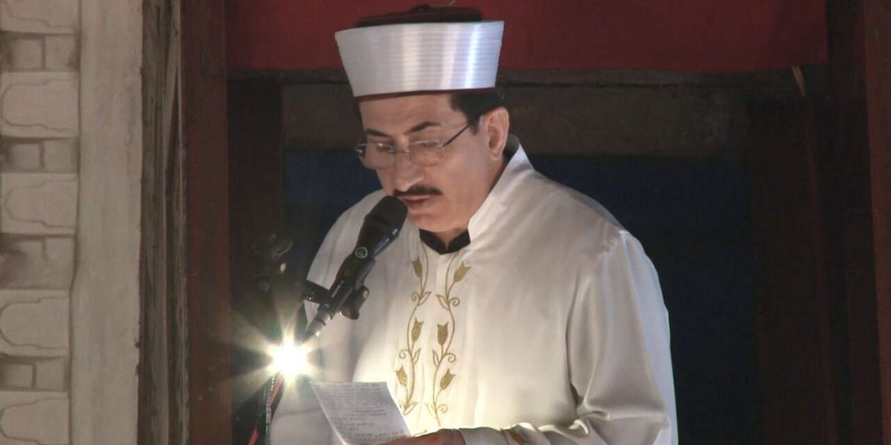 Ramazan ayının ilk cumasında Hacı Bayram Veli Camii doldu taştı