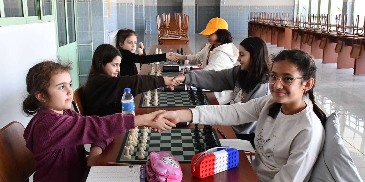 Şampiyonluk için hem zamanla hem rakipleriyle yarıştılar