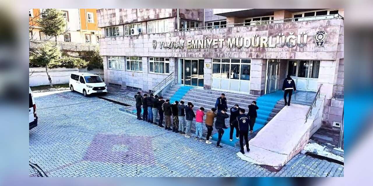 Göçmen kaçakçılığı şüphelisi 3 kişi savcılığa sevk edildi