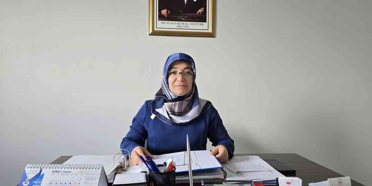 Muhtar adına sahte hesap açıp, vatandaşı 14 bin lira dolandırdılar