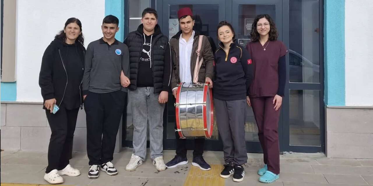 Çelebi’de öğrencilerden kamu kurumlarına ramazan ziyareti