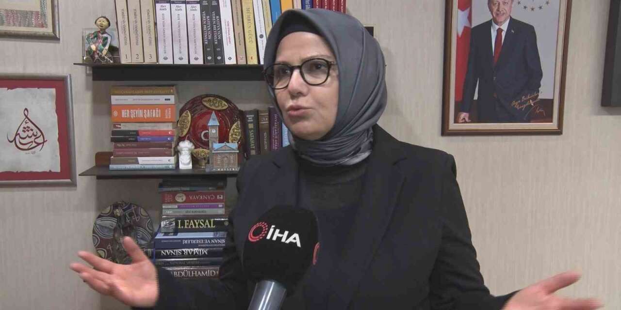 AK Partili Böhürler: "Hiçbir medya kurumunda başörtülü kadınların çalışması söz konusu dahi olamazdı"