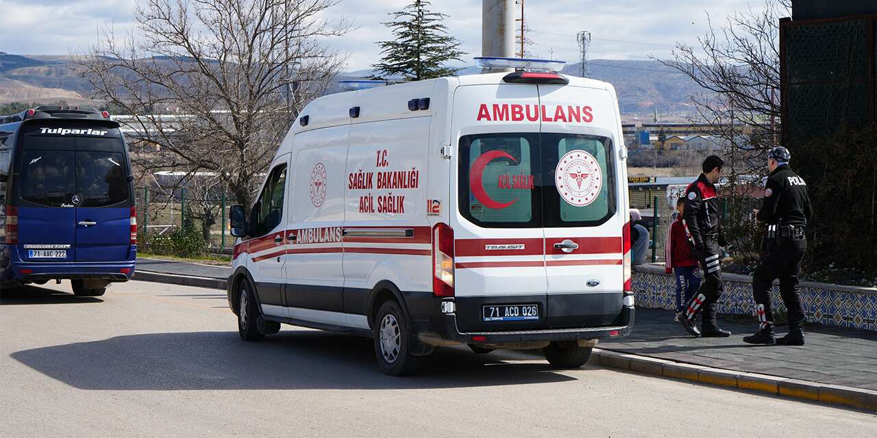 Kırıkkale’de korkunç olay! Dolmuş içinde bıçakladı!