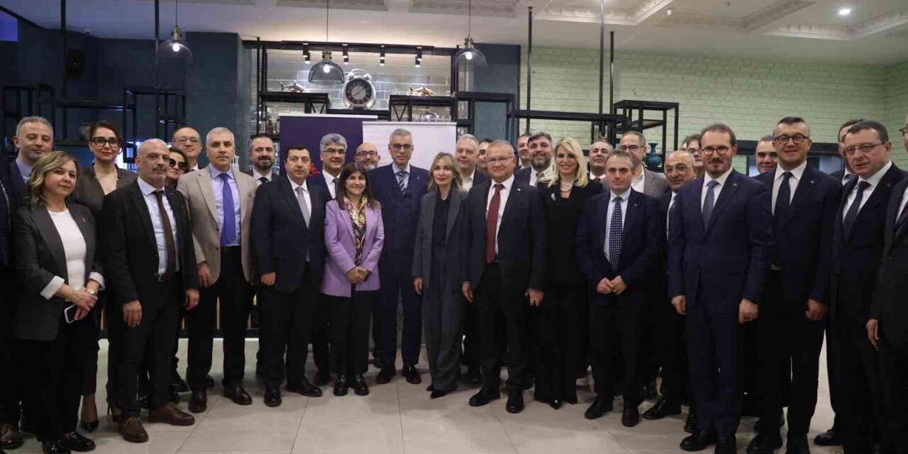 Bakan Memişoğlu: "Yerli üretimin kalitelisini ve iyi niyetlisini destekleyeceğiz"