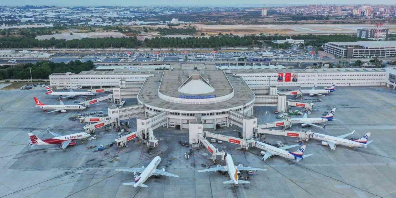 Şubat ayında havayoluyla seyahat edenlerin sayısı 45 ilin nüfusunu aştı