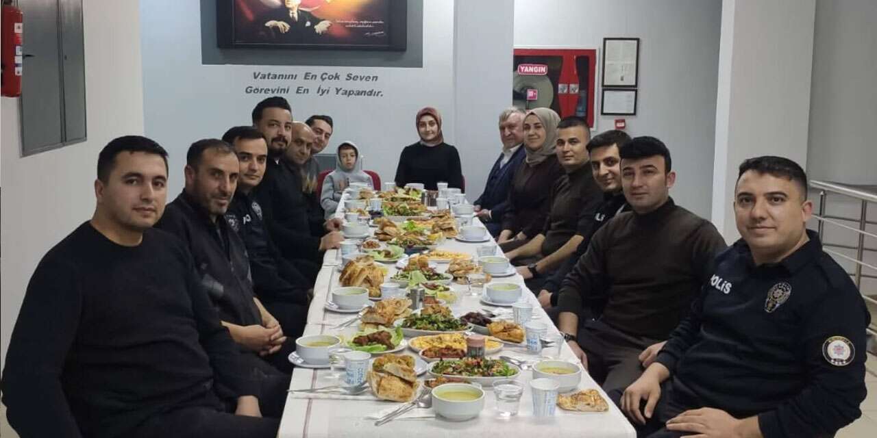 Çelebi Kaymakamı Uzunyol Emniyet personeli ile iftarda buluştu