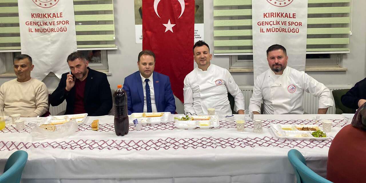 Aşçılar ve Kebapçılar Derneği, çocukları ve aileleri iftarda buluşturdu