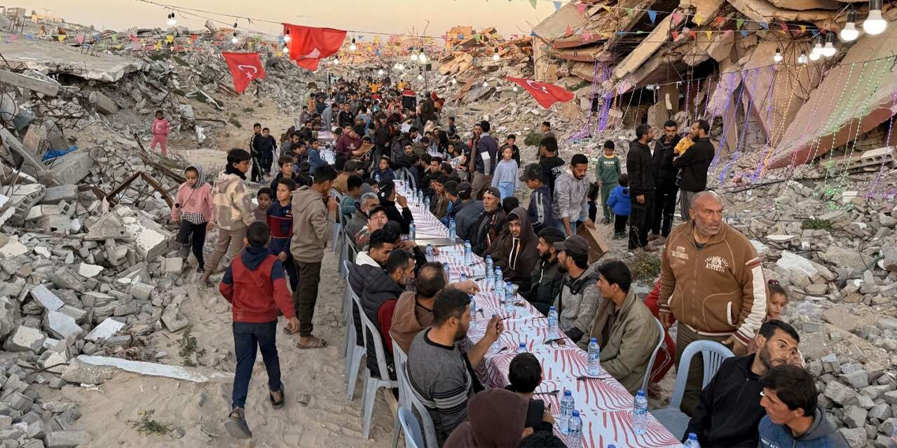 Zekat ve bağışlar ihtiyaç sahiplerine ulaştırılıyor