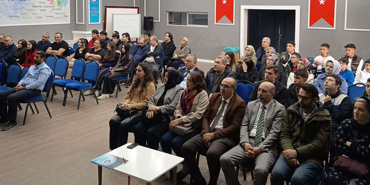 Eğitimde Uluslararası Yolculuk: Erasmus sürecinin her detayı görüşüldü