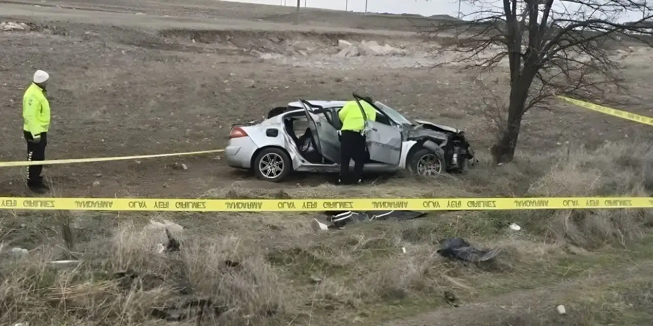 Anne ve baba kaza kurbanı!