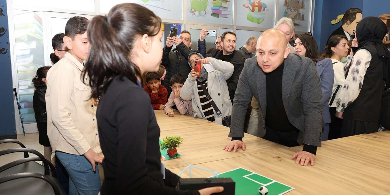 Bilim ve Teknoloji Haftası’nda Gençler Bilimle Buluştu