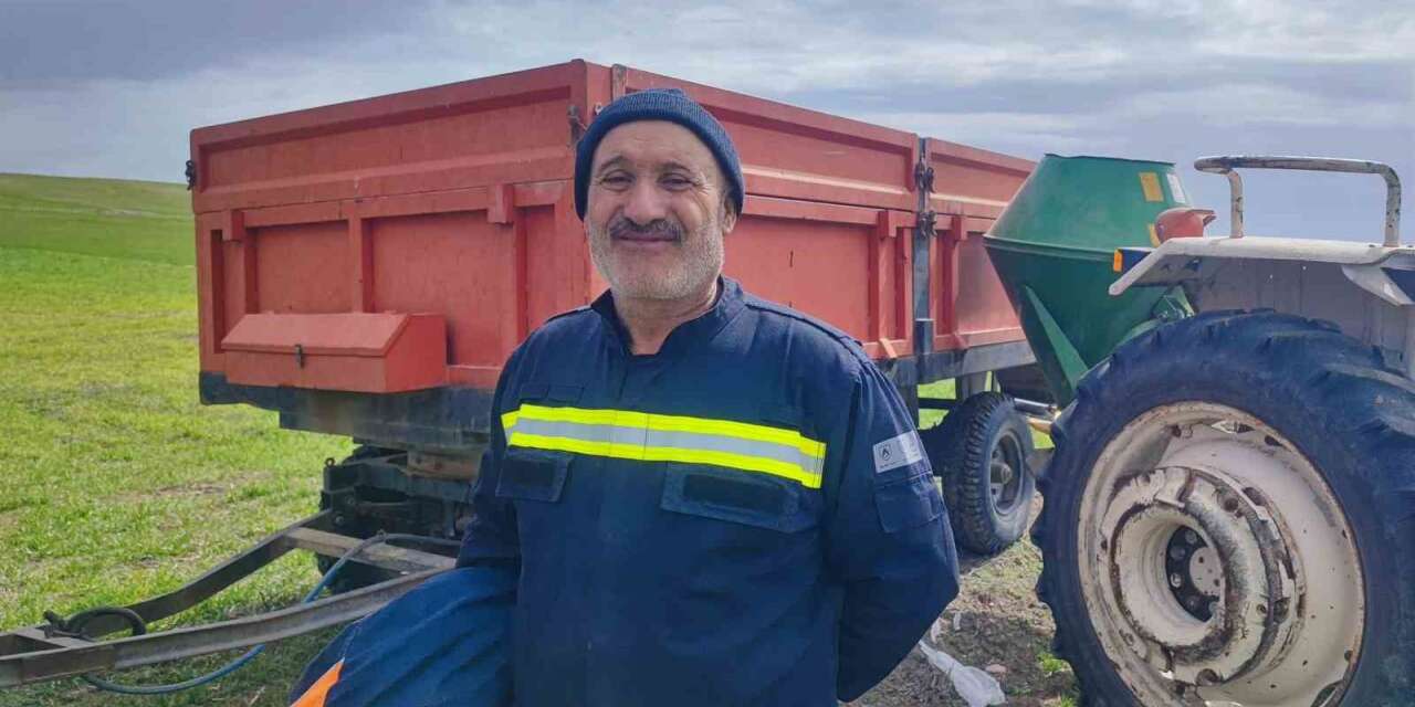 Mevsim yağmurları öncesi çiftçiler gübre mesaisine başladı