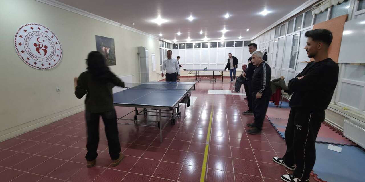 Müdür Güneş, genç sporcuların heyecanına ortak oldu