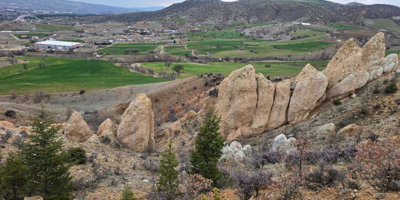 Kırıkkale’nin Nevşehir’i burası: Cin Kayaları