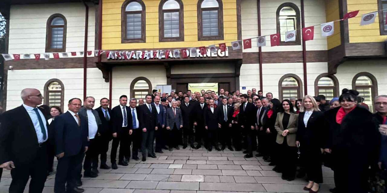 Ankaralılar geleneksel bayramlaşma buluşmasında bir araya geldi