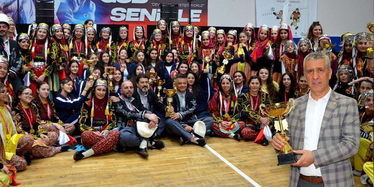 Öğretmen öğretmenlere ders verdi