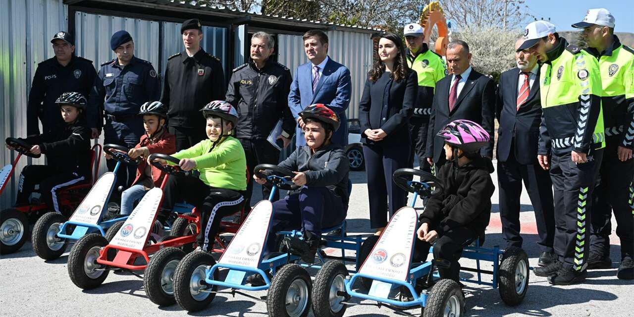 Bahşılı’da miniklere trafik bilinci aşılanıyor