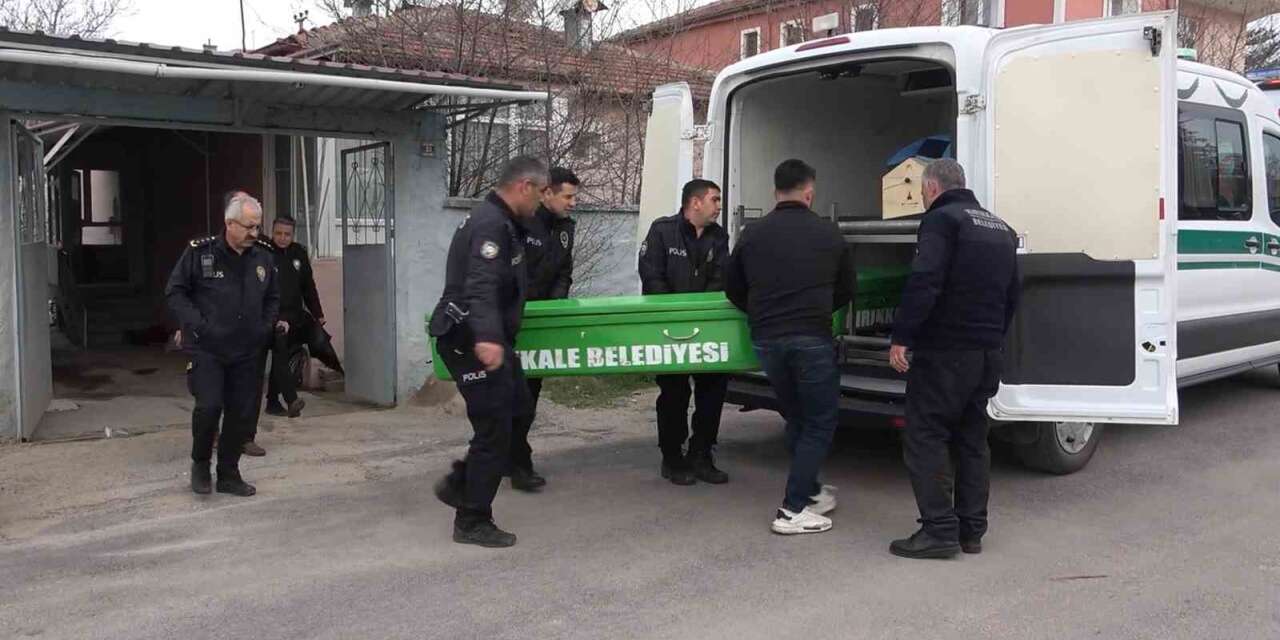 Kırıkkale'de vahşi cinayet! Babalarını baltaya öldürdüler!