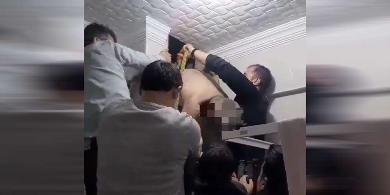 Eşini görmek için havalandırma boşluğuna sıkıştı!