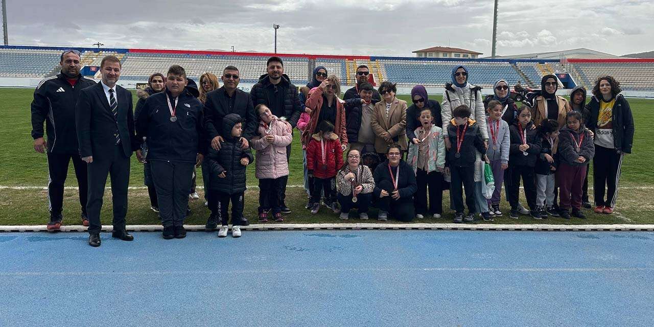 Özel sporcular şampiyonluk için koştu