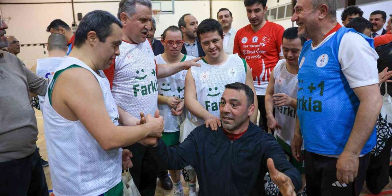 Bakan Bak: "Özel sporcular bizim için çok kıymetli"