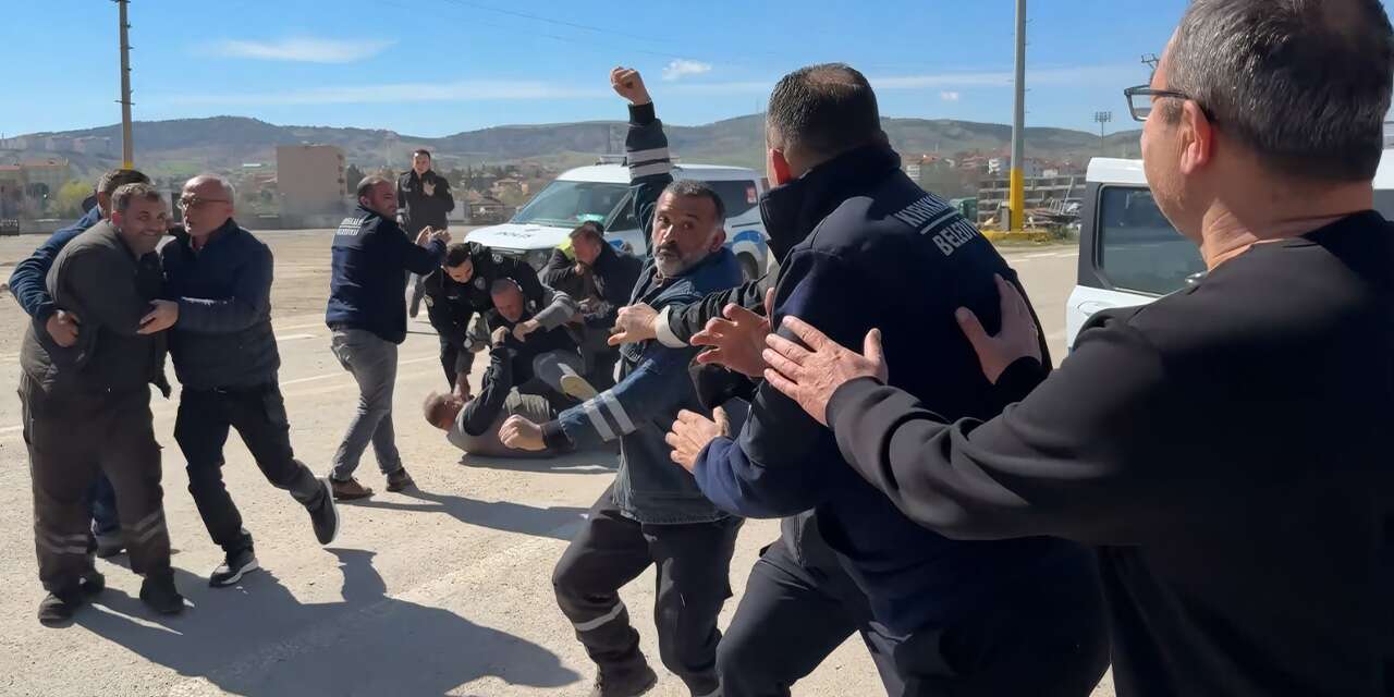 Kavga diye gittiler, kutlamayla karşılaştılar