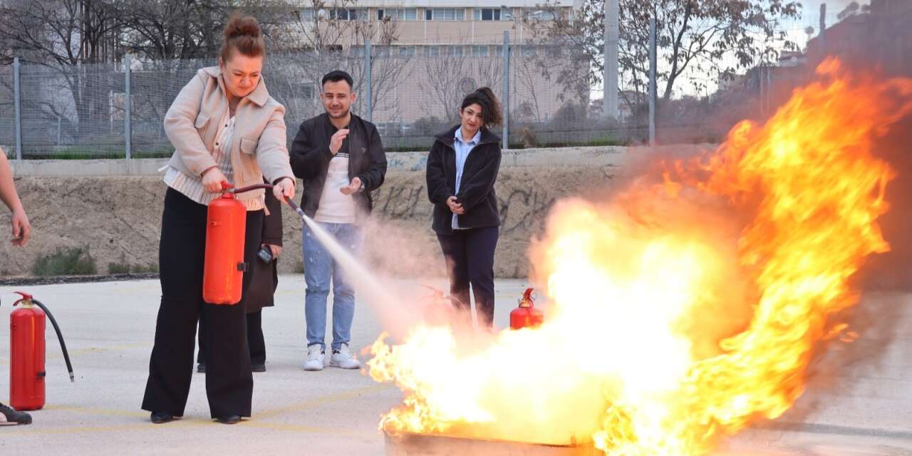TSO personeline uygulamalı yangın söndürme eğitimi