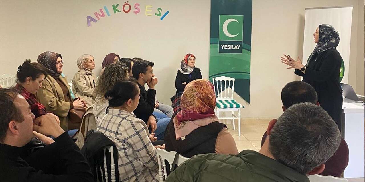 Yeşilay’dan aileyi güçlendiren atölye