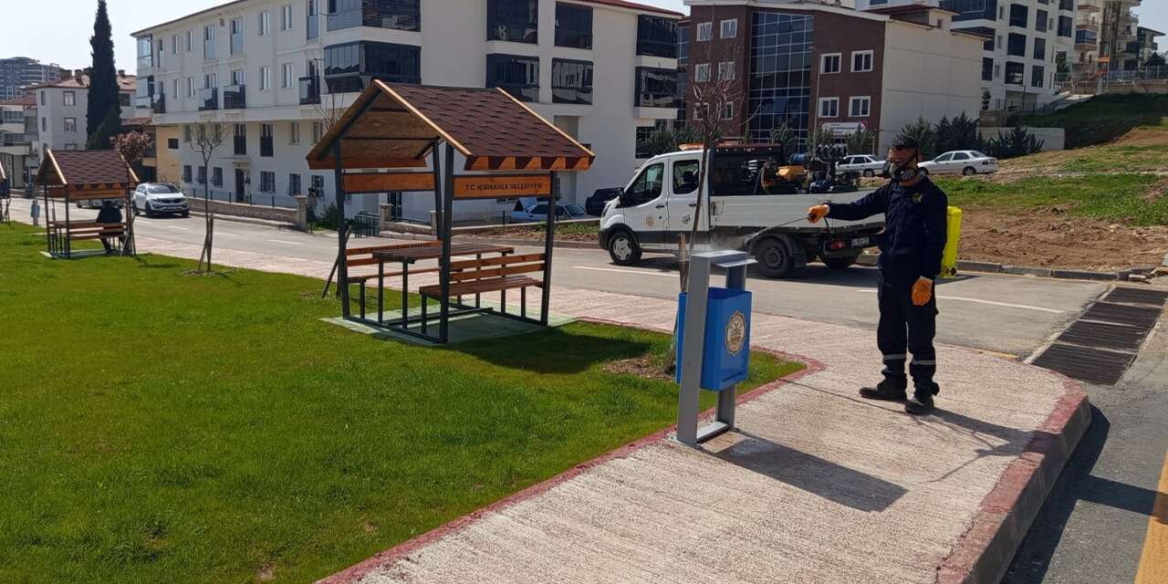 Haşereyle mücadele çalışmaları aralıksız sürüyor