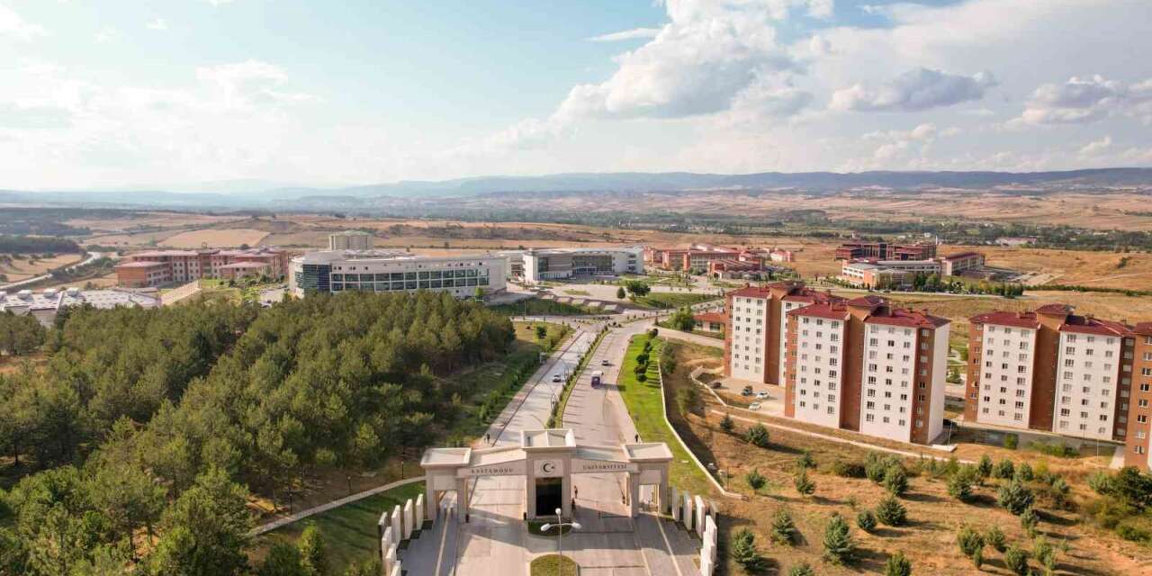 Kastamonu Üniversitesi’nde bir bölüm daha akredite edildi