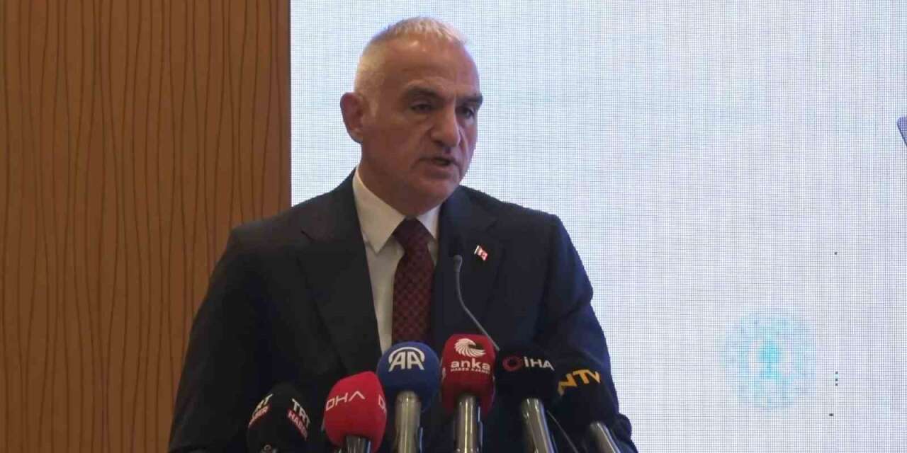 Bakan Ersoy: "Turizm sahasında gelirlerimizi 2017 yılına kıyasla yüzde 109 artırdık"