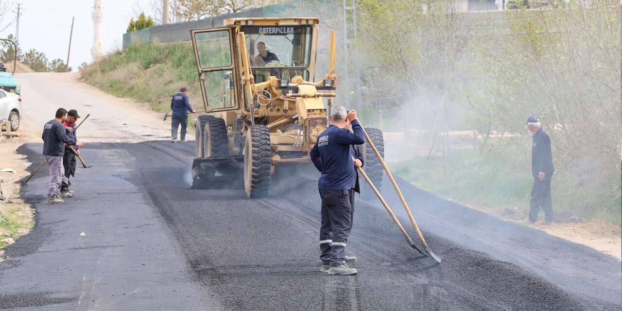 Karşıyaka-Ahılı bağlantı yolu asfaltlanıyor