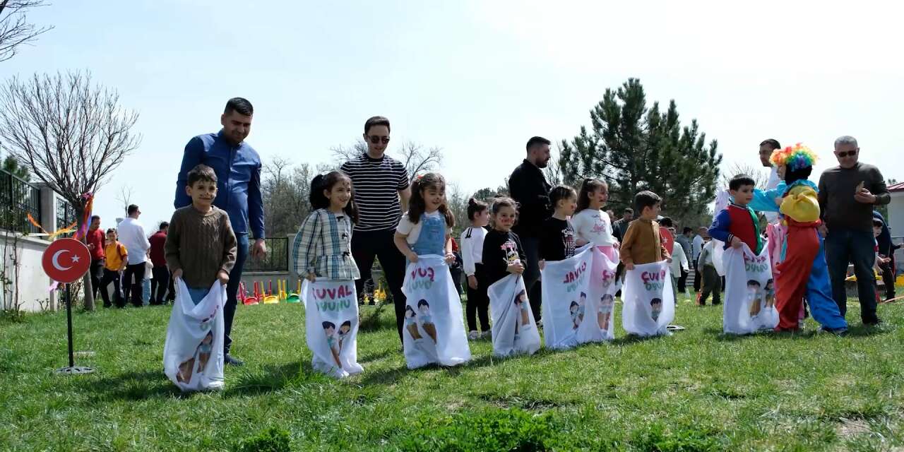 MKE Anaokulu’nda “Bu Bayram Babam Okulda” etkinliği