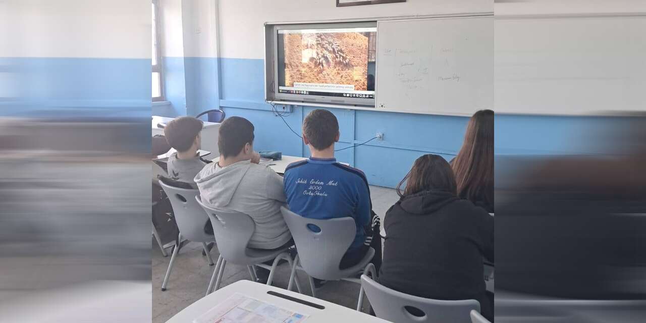 Okullarda bulaşıcı hastalıklara karşı bilinçlendirme seferberliği