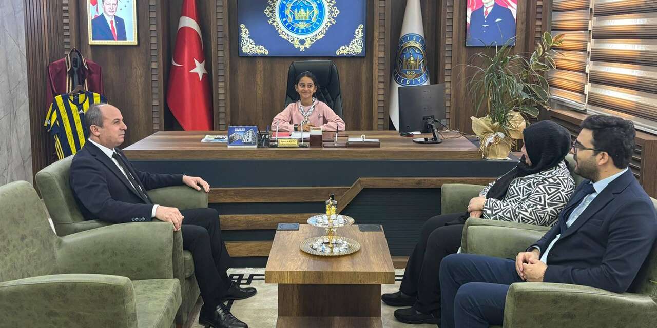 Balışeyh’te makam koltuğu minik başkana emanet