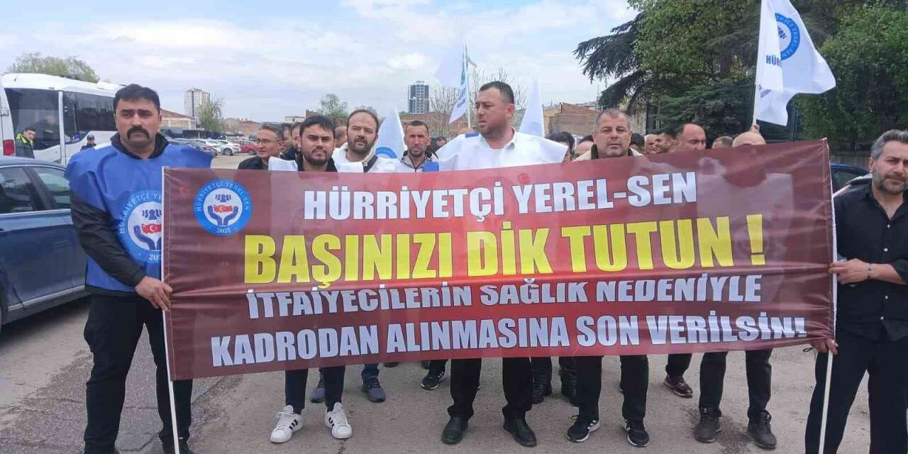 Kadroları alınan itfaiyecilerden Ankara Büyükşehir Belediyesine tepki