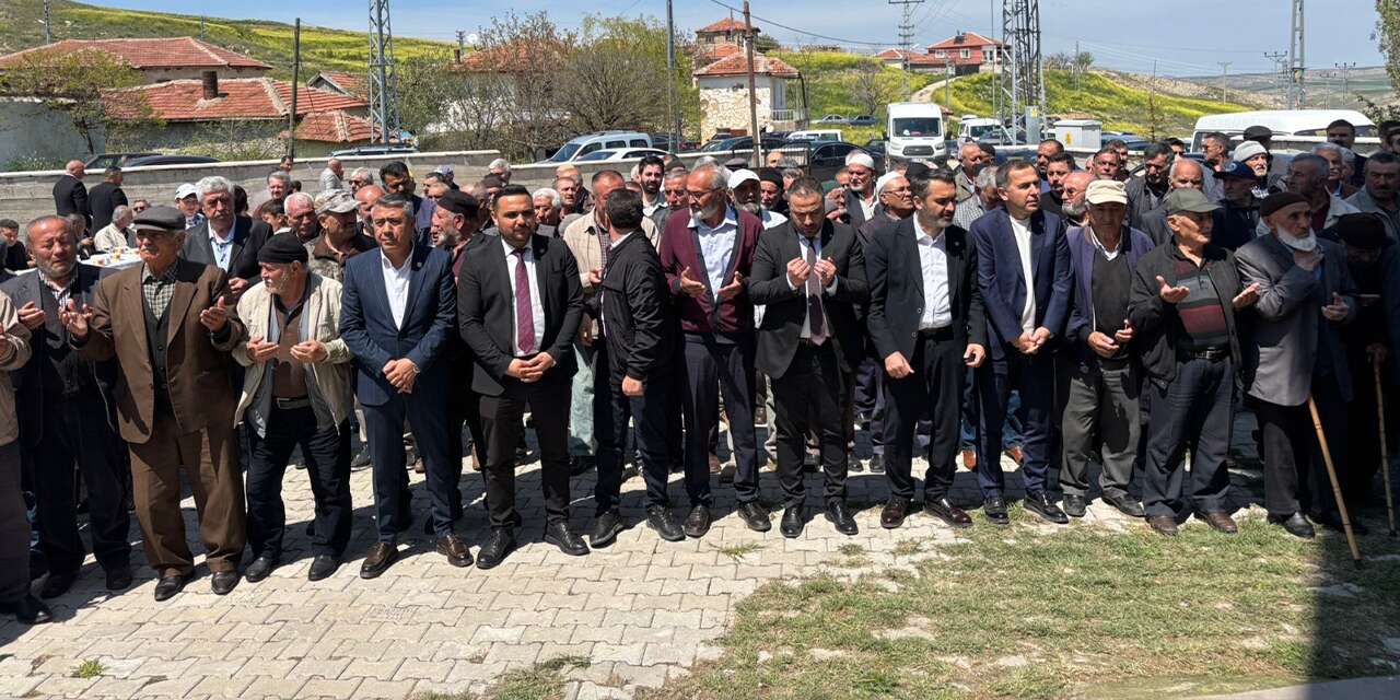 MHP Heyeti Çoğul Köyü’nde vatandaşlarla buluştu