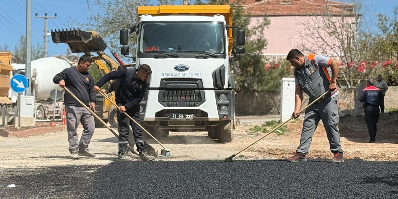 Kaletepe Mahallesi’nde Asfalt Seferberliği Sürüyor