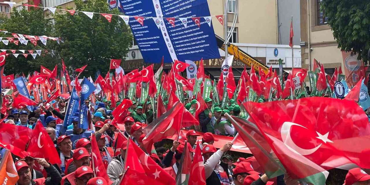Memur-Sen, 1 Mayıs’ı Çorum’da kutladı