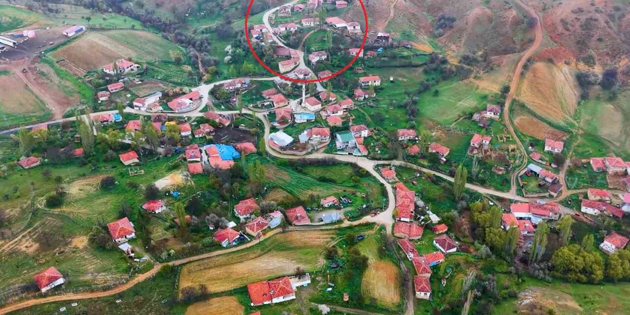 Kırıkkale'de köyde toprak kaydı! 9 yapı zarar gördü