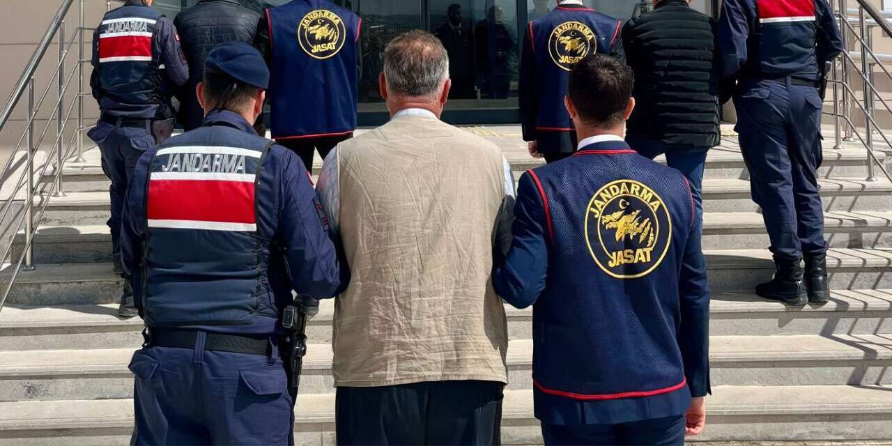 Hırsızlık suçundan aranan 3 hükümlü yakalandı