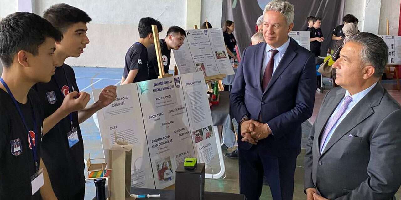 Bilim ve sanat öğrencilerin hünerleriyle buluştu