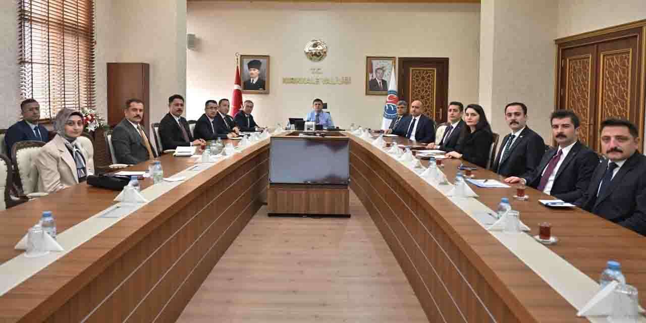 Kamu hizmetleri ve yatırımlar masaya yatırıldı