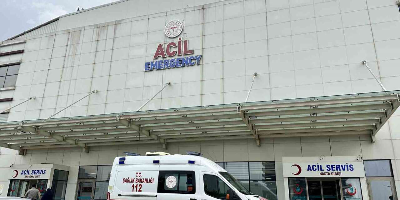 Özel halk otobüsünün altına giren motosiklet sürücüsü hayatını kaybetti