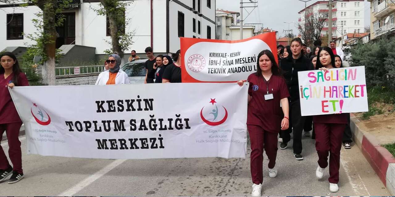 Liseli gençler sağlık alanında farkındalık oluşturuyor