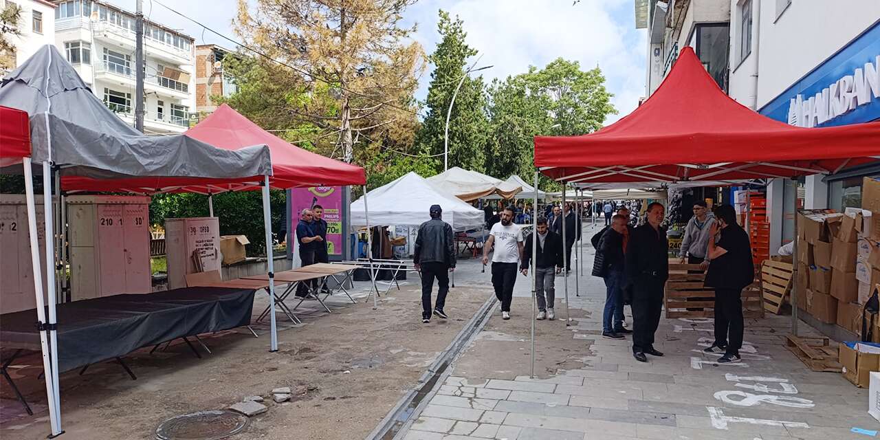 Hüseyin Kahya Parkı’nda geleneksel bayram tezgahı kuruluyor