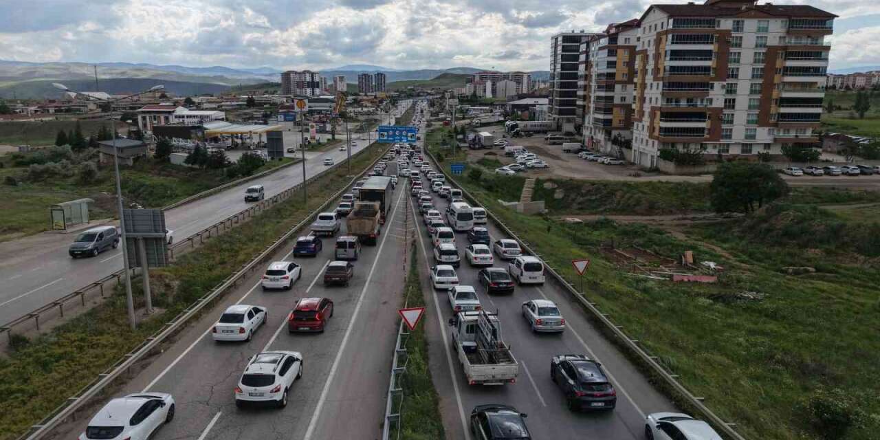 Tatilciler erken dönüşe geçti