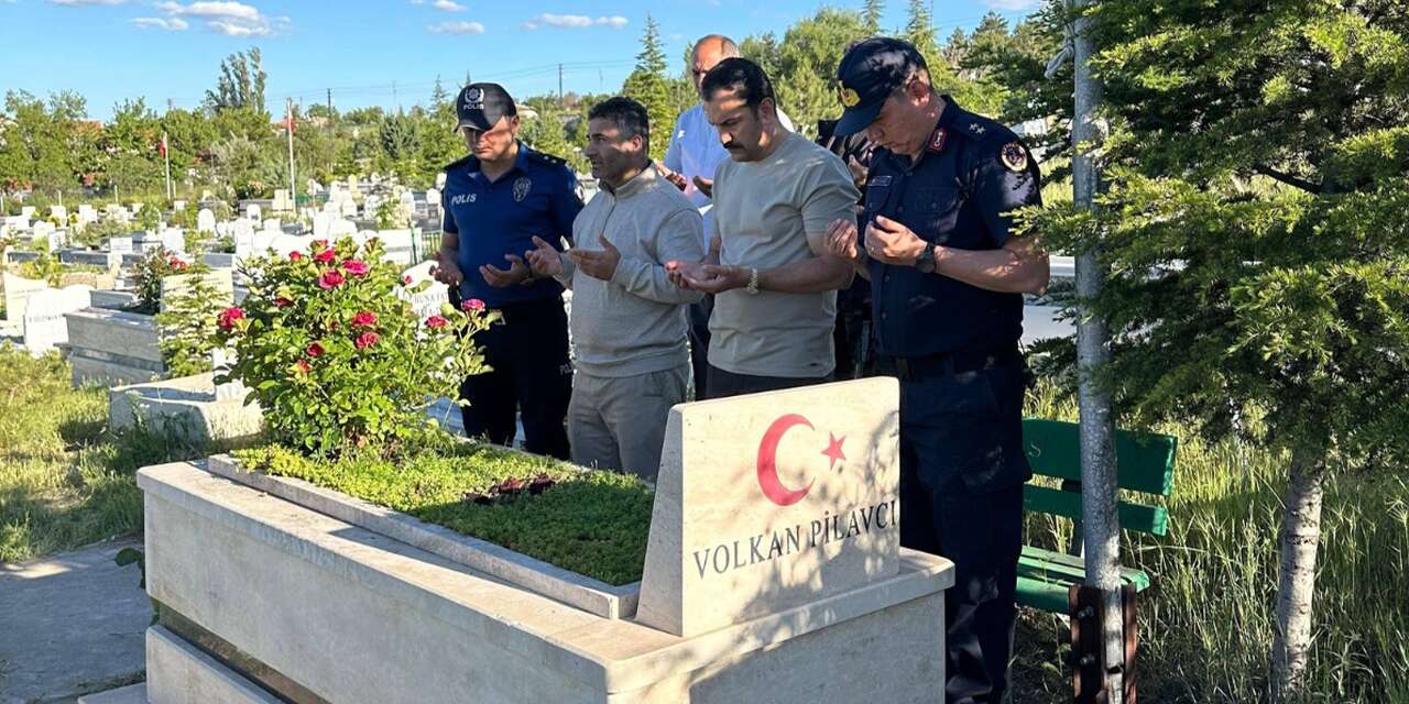 Karakeçili’de 15 Temmuz şehitleri dualarla anıldı