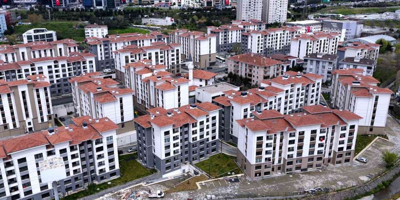 Bakan Kurum: "Vatandaşlarımız devletine güvendi, sağlam yuvalara kavuştu"