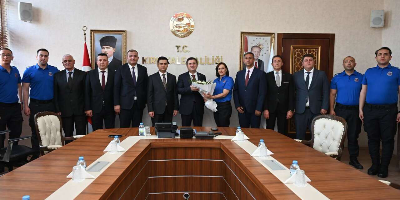 Vali Sarıibrahim Ceza İnfaz Personelini Ağırladı
